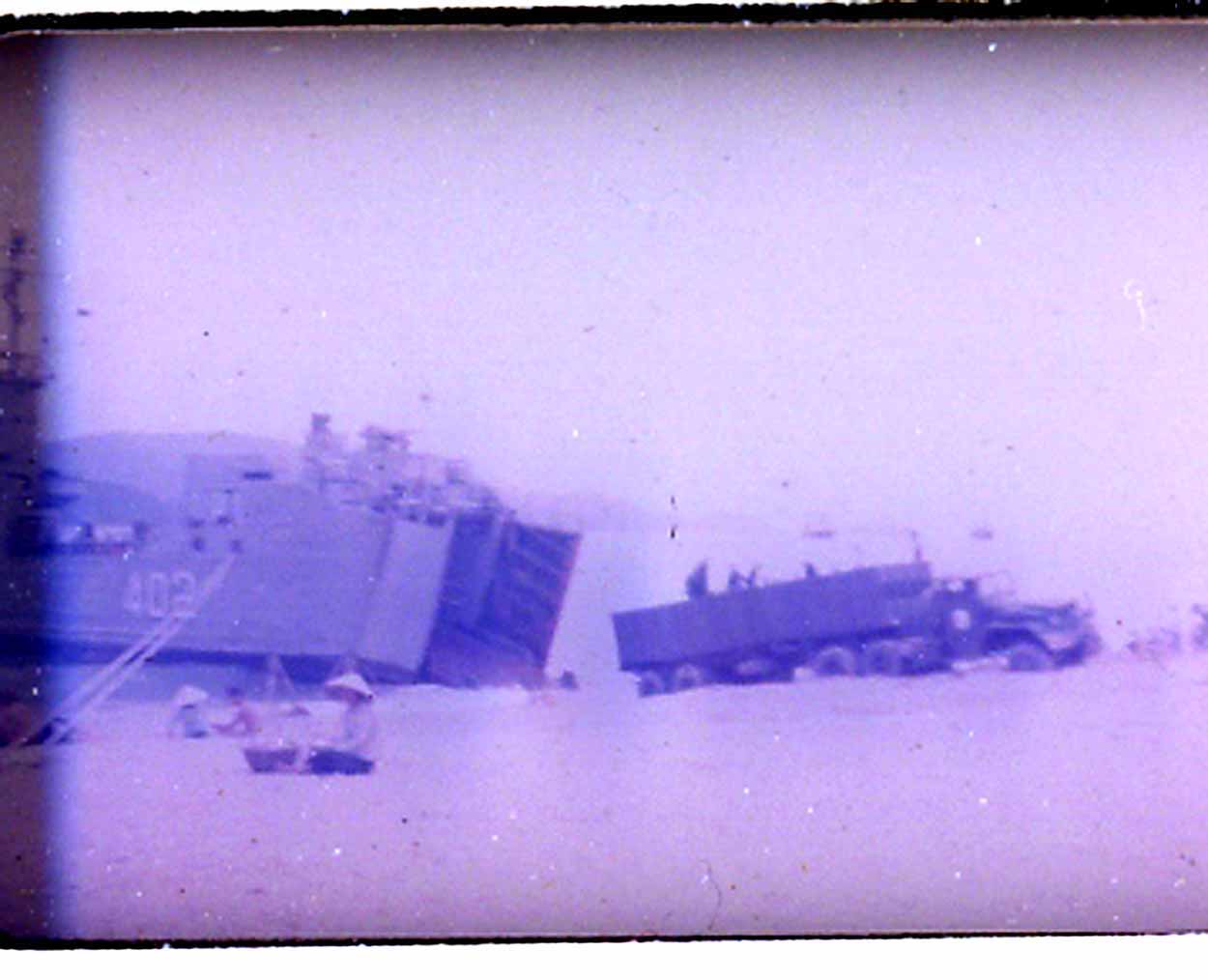 Unload at Cam Ranh Bay